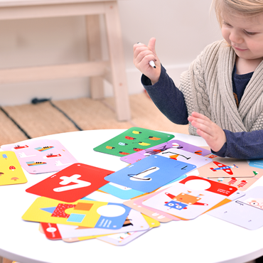 CzuCzu POZNAJĘ CYFRY ZABAWY EDUKACYJNE Z PISAKIEM 56 KART